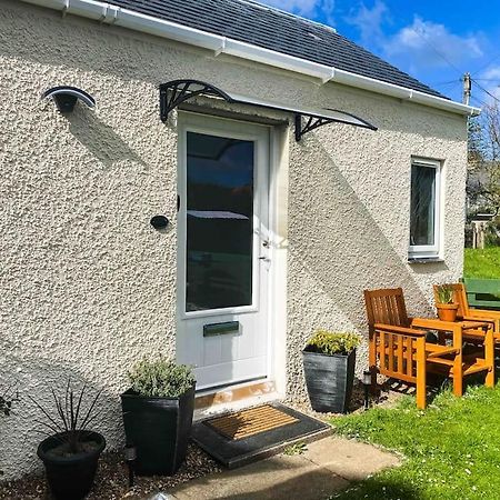 Spacious Room In The Centre Of Portree Exterior foto